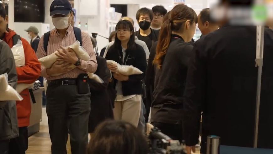 金赛纶投身弃宠志愿活动八年,澳门2025管家婆正版图片大全,广泛的解释落实支持计划_社交版V2.86